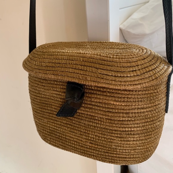 Cesta Collective Wooven Crossbody - Picture 5 of 9